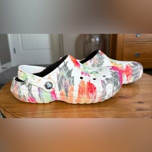 Croc Brand Colorful Tie-Dye Clogs Women’s Size 7